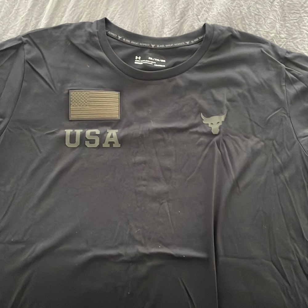 Under Armour Projeck Rock bundle-two 2XL T-shirts
